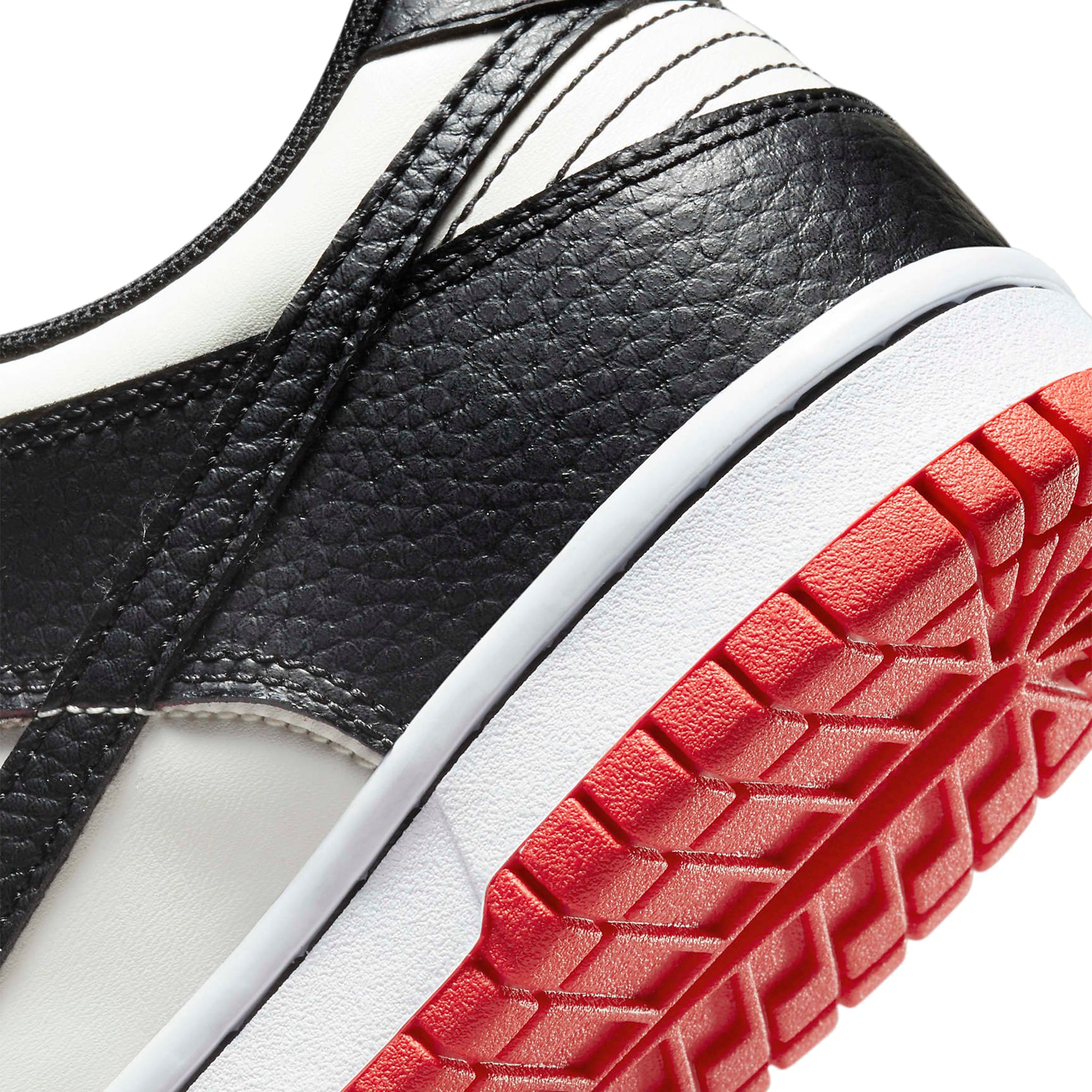 Back view of Nike X NBA Dunk Low EMB 75TH Anniversary Chicago (GS) DO6288-100